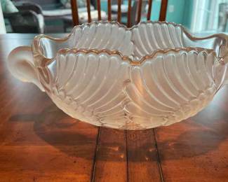 Swan Etched Glass Bowl