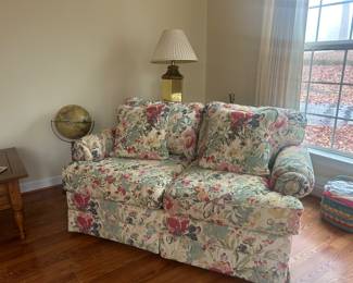 LazyBoy love seat both couch and love seat are in great condition 