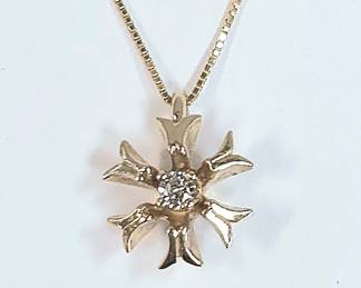 14k yellow gold Diamond pendant on 18k yg box chain 18" necklace 