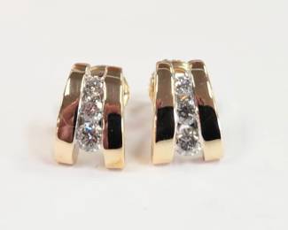 Diamond earrings in 14k 