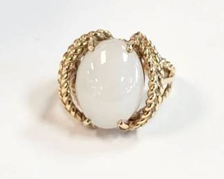 white Jade gold 14k size 6 circa 1980's