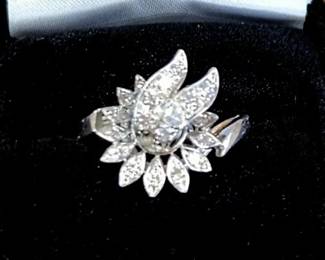 Walter Gehring Diamond Ring in white gold