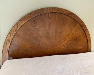 Oak, King Bed and Nightstands