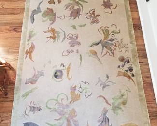 4' x 6' pristine handknotted wool & silk rug