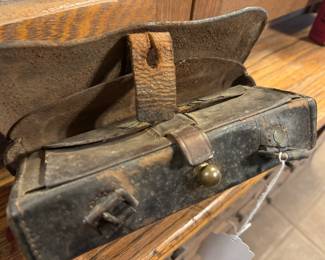 Civil war ammunition pouch - RARE!
