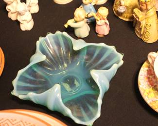 Uranium glass dish