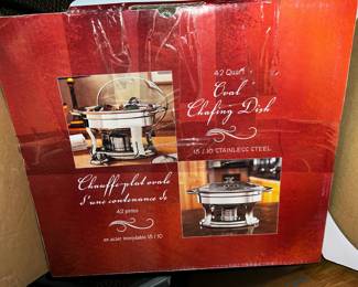 Brand new in the box there are 2 matching ones 