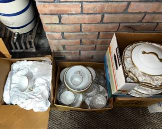 White China - Nice condition 