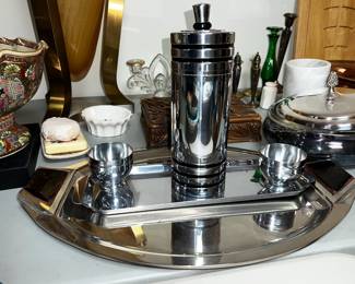 Highly Collectible Art Deco chromium-plated cocktail shaker design by Howard Reichenbach for Chase