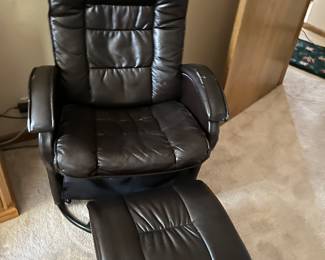 Stressless recliner- $100