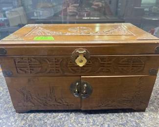 Bid Now at https://bid.damewoodauctioneers.com/ui/auctions/111121