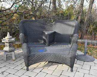 596Outside Furniture