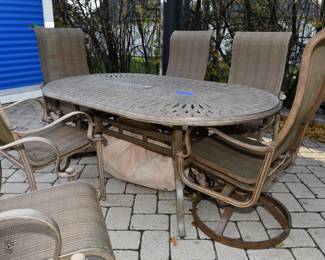 605Outside Furniture