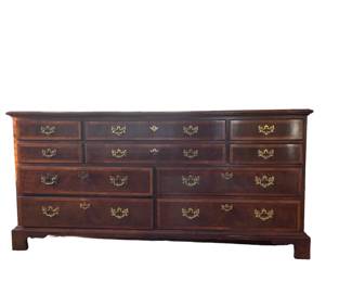 $750 USD     Henredon Aston Court Burl Wood 9 Drawer Dresser KW214-31     The Aston Court collection is made of American burlwood and walnut, and has dovetailed drawers. This from the Aston Court collection by Henredon provides a beauty take on classical furniture to the bedroom. Standing on ogee bracket style legs, this wide chest features numerous drawers for a luxurious amount of storage, each constructed with dovetail joints and ornamented with Chippendale style brass pulls. The top of this dresser is inlaid with burled wood for a subtle, yet resounding decorative flair.

Dimensions: 69 x 20 x 35"H

Condition: Very good for age.  There are two light glass marks on the top.

Local pick up McLean, VA.  Contact us for shipper suggestions.     https://goodbyhello.com/products/copy-of-pair-henredon-bachelor-chest-end-tables-nightstands-kw214-29?_pos=19&_sid=39f7e14c1&_ss=r