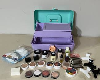 Huge Lot of BEN NYE Theater Costume MAKEUP Compacts in a CABOODLE Case