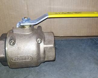 Ball Valve Assortment Including ConBraco Apollo 600 WOG 2" ID, Qty 1, Apollo 600 3/4" ID, Hammond 600 3/4" ID, Watts 1000 WOG 1/2" ID, Sharpe 2000 1/2" ID, And More, Total Approximate Qty 17