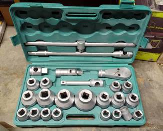 Pony 26 Piece 3/4" Drive & 1" Drive Heavy Duty Combination Socket Wrench Set, Model 07-886, In Hard Sided Carry Case
