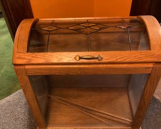 Glass trunk for storing quilts