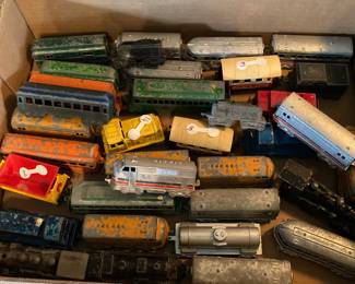Box of Midgetoy train cars