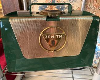 ntique Zenith radio