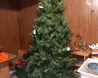 Large artificial tree 
