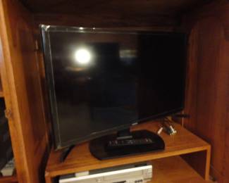 Samsung TV  (2017) Model UN32J4000BF