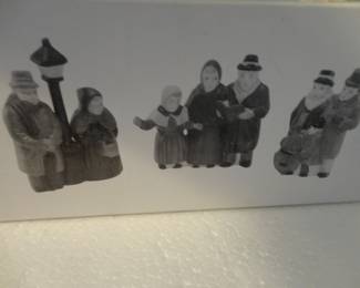 Carolers Dept 56
