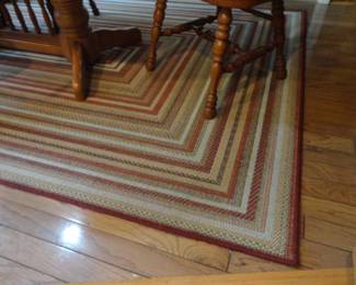 Rug measures 10x6
