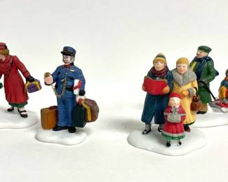 Going Home For The Holidays  Caroling Thru The City Department 56 Figures