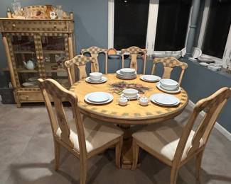 Pulaski dining table, six chairs and matching cabinet. 