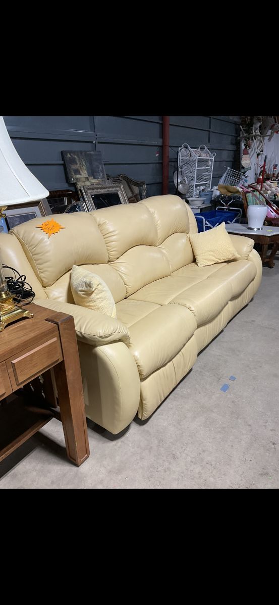 DIAMOND ESTATE SALES With ANTIQUES in Kansas City, MO starts on 11/22/2023