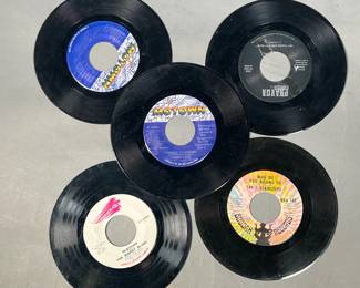 (5PC) MISC. SINGLE 45 RECORDS | Includes: Commodores; Easy (M7-884R1), J. Lescher; Love on Thin Air (PR 4507), Diana Ross; Upside Down (M8-936M1), The 5 Stairsteps; Who Do You Belong To (BUD 5371), and The Moody Blues; Candle of Life (XDR 46842). 