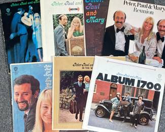 (7PC) PETER, PAUL AND MARY | Vinyl record albums, including: In Concert (2W 1555), Moving (W1473), self-titled (1449), Reunion (BSK 3231), Album 1700, In The Wind (1507), and A Song Will Rise (1589)
