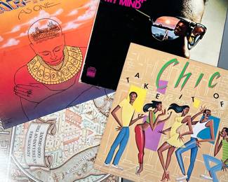 (4PC) GROOVY RECORDS | Includes: Stevie Wonder Music of My Mind, Bar-Kays As One, Chic Take it Off, and Nile Rodgers Adventures In the Land of The Good Groove. 
