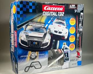 CARRERA DIGITAL 132 | I. Original box, Carrera Toys race car set. -  l. 26 x w. 8 x h. 24 in (box)

