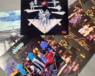 (5PC) SKYY RECORDS | Includes: 2 copies of Skyy Line (SA-8548), Skylight (SA 8562), Skyy self-titled album (SA 8517), and Skyyport (SA 8537)
