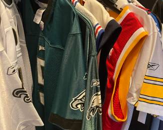Sports jerseys 