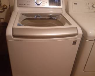 LG  Electric 5 Cu.Ft. Top Load Smart Washer - model WT7300CW 