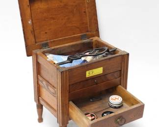 37 Antique oak shoeshine kit