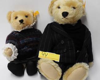 44 2 Steiff Teddy Bears