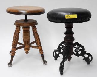 46 Pr. Piano stools