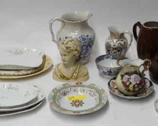 69 Porcelain and pottery lot