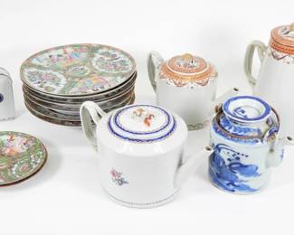 1005 14PC Chinese Export Porcelain Plates & Teapots