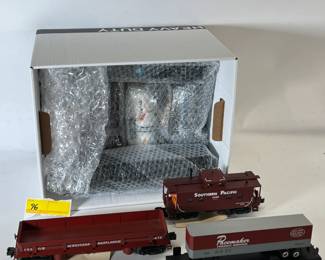 96 13PC MTH Assorted Freight Car Train Group