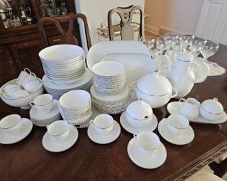 Rosenthal Germany White Silver Band Lotus 106 Peices