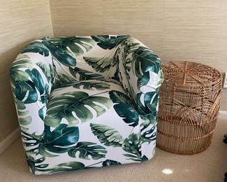 Swivel tub chair w/cover