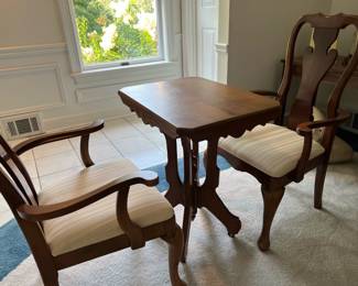 Pedestal Table
