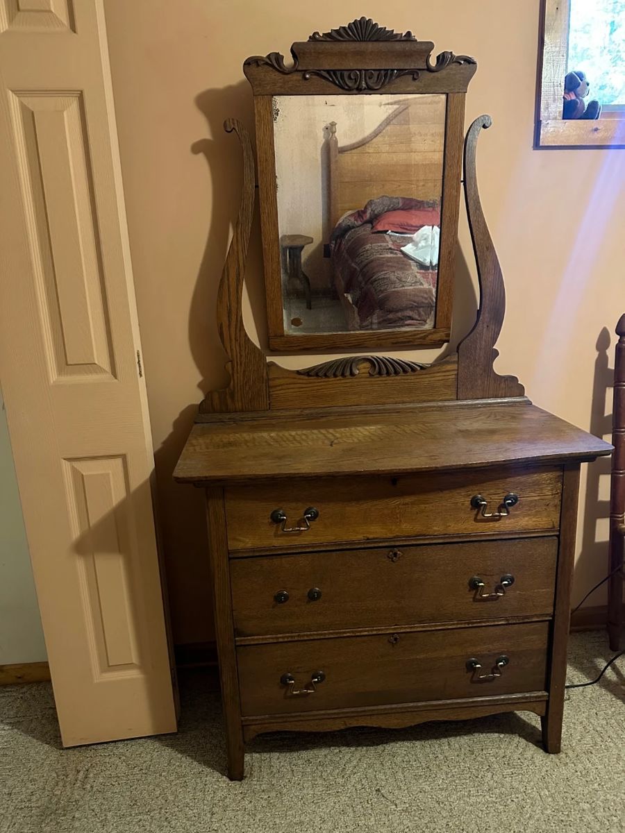 ESTATE SALE furniture/antique glass/ Christmas... starts on 12/2/2023
