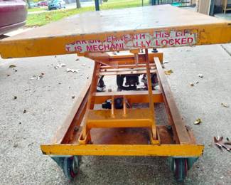 440lbs lift table cart