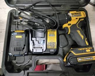 DeWalt cordless drill/driver